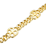 BB logo necklace, 18K gold chain, close up view